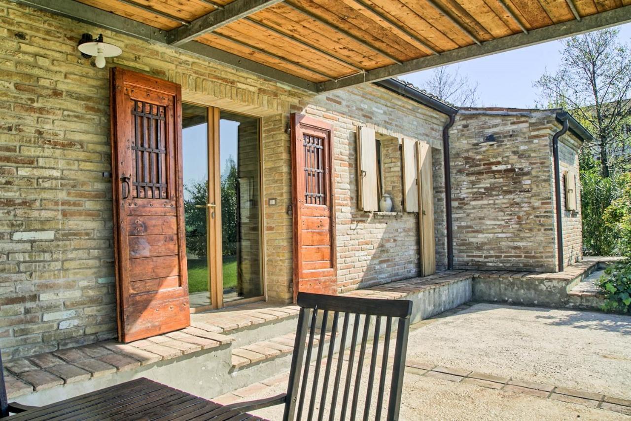 Casali Marchigiani - Ville Vacanza Private Con Piscina Ostra Extérieur photo