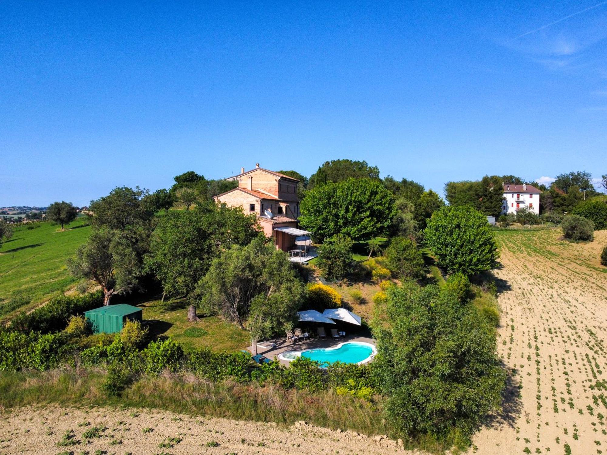 Casali Marchigiani - Ville Vacanza Private Con Piscina Ostra Extérieur photo